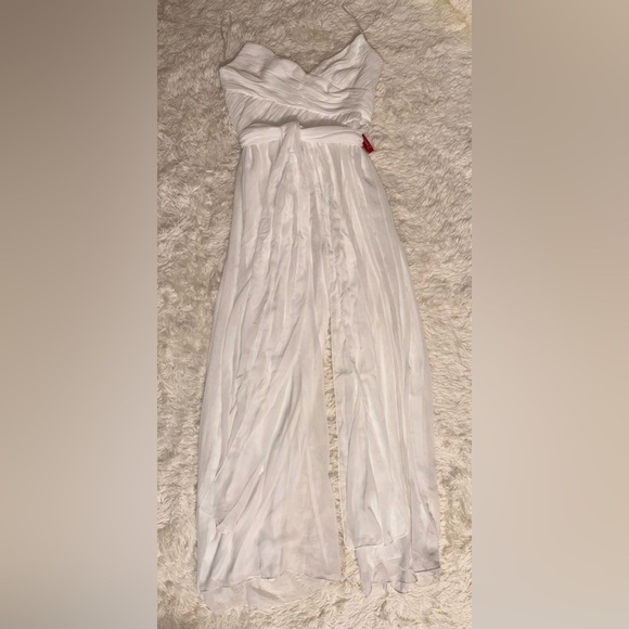 NWOT Mac Duggal Flowy Faux Wrap white belted Jumpsuit sz M - Picture 3 of 8